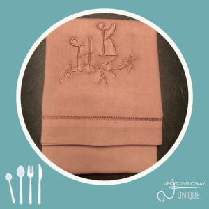 Nappe upcyclée terracotta en coton ancien