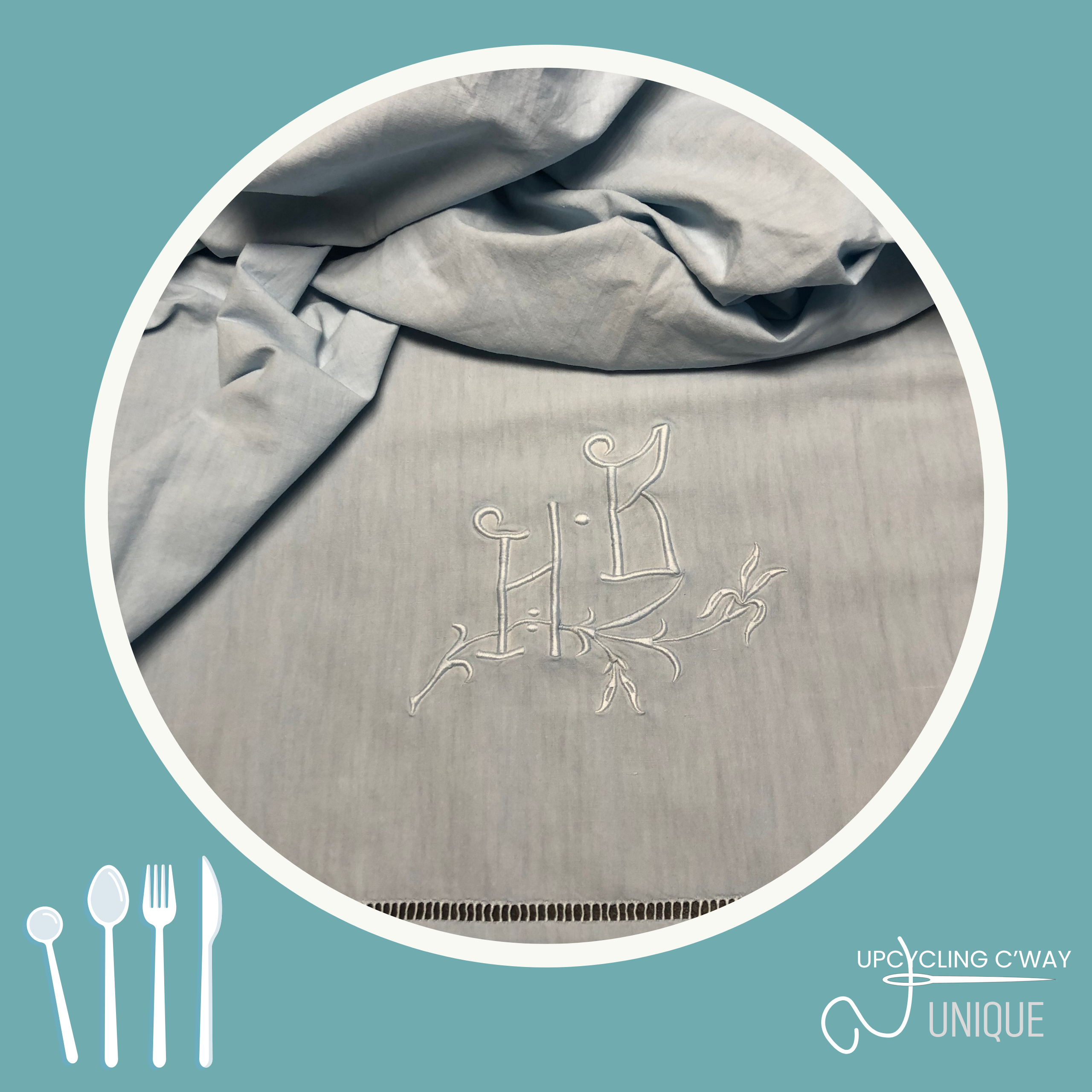 Nappe upcyclée bleu clair en coton ancien – Image 2